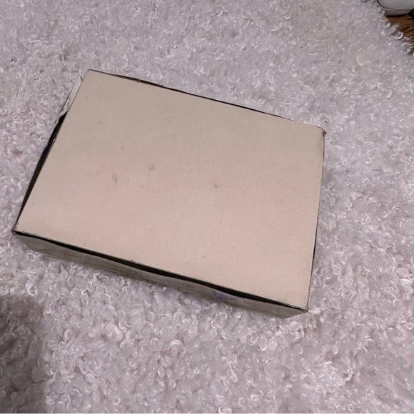 Box of 12 Vintage Christmas Glass Ornaments - Picture 11 of 16